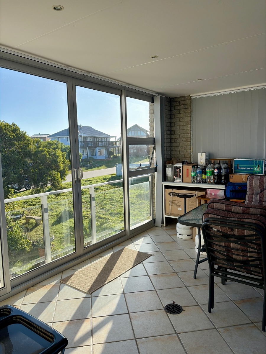 3 Bedroom Property for Sale in Boggomsbaai Western Cape